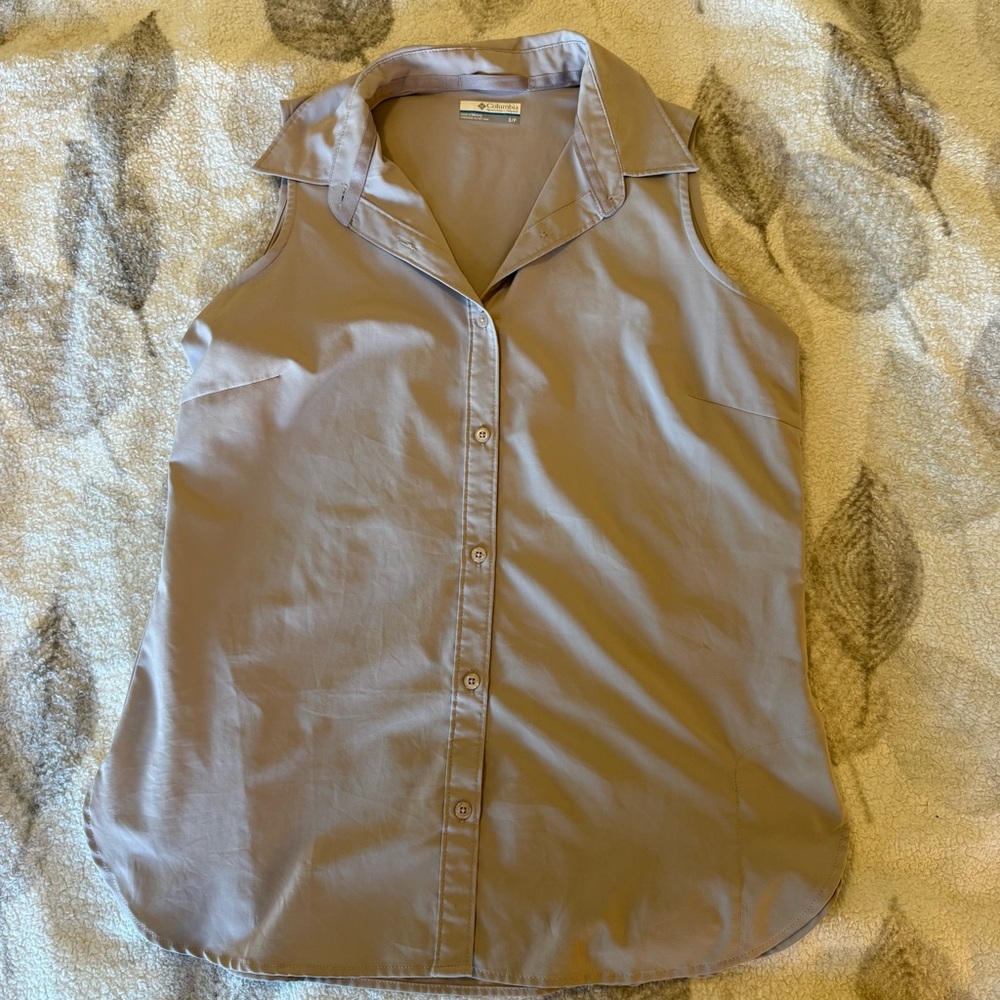 Columbia PFG Sleeveless Button-Up Blouse